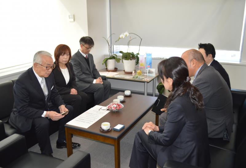 松下施設長、長山看護課長、髙橋生活支援課長から利用者様の施設生活について、お話させていただきました