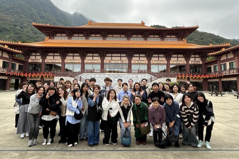 第2班の集合写真!映画キングダムのロケ地にノリノリです!!