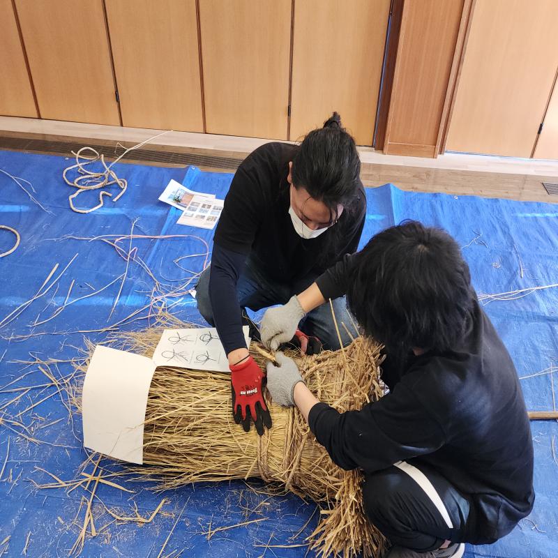 縄を縛り土台を固定！！