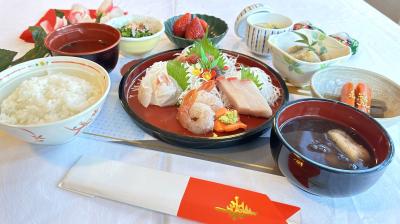 愛正園新年会が行われました(お食事編)