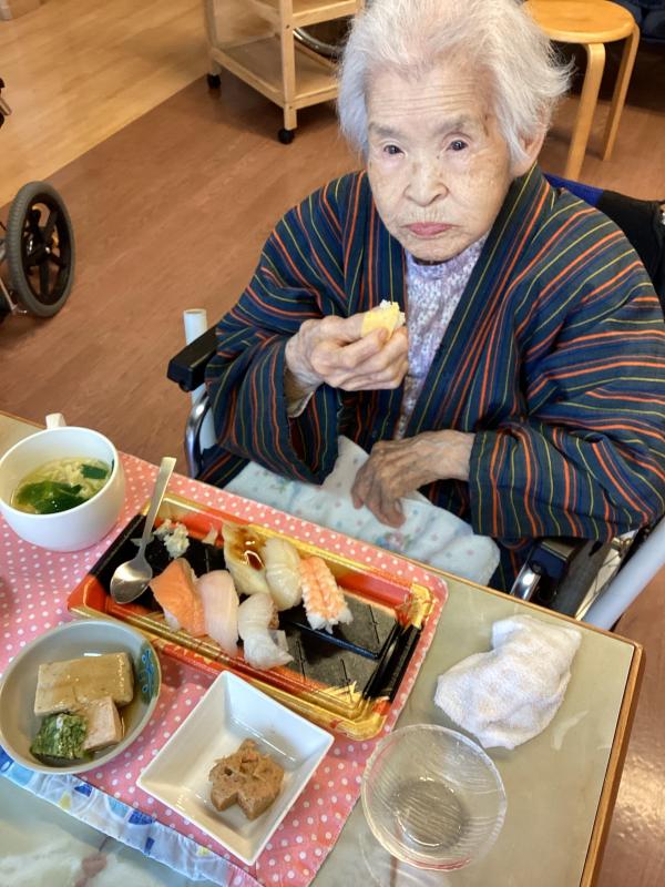 西町１丁目　新年会を行いました🍣