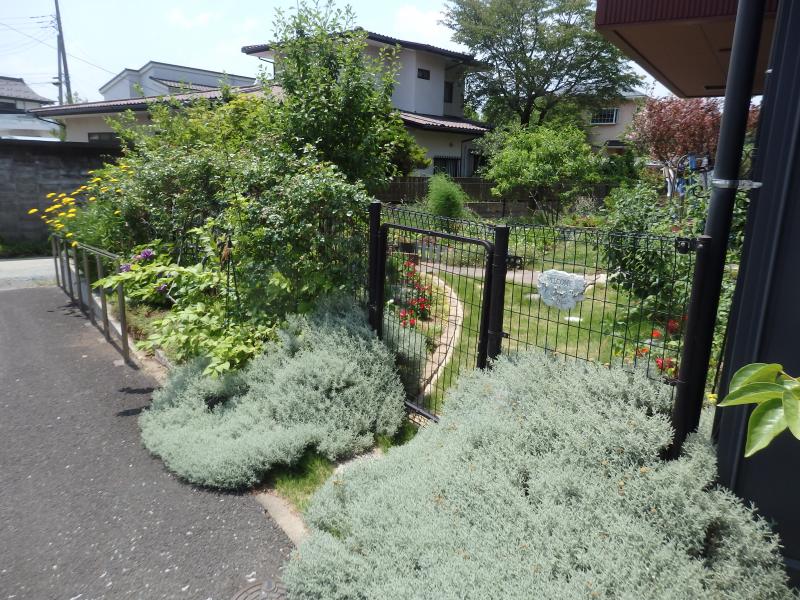 サテライト安良川別館ガーデンのエントランスです