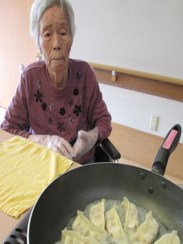 今日のお昼はラーメン餃子定食！！