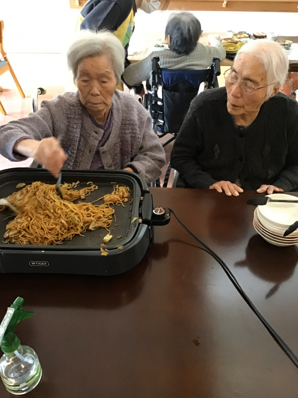今日のお昼は焼きそば！！　～南町２丁目～