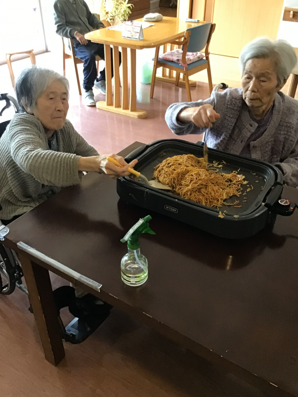 今日のお昼は焼きそば！！　～南町２丁目～